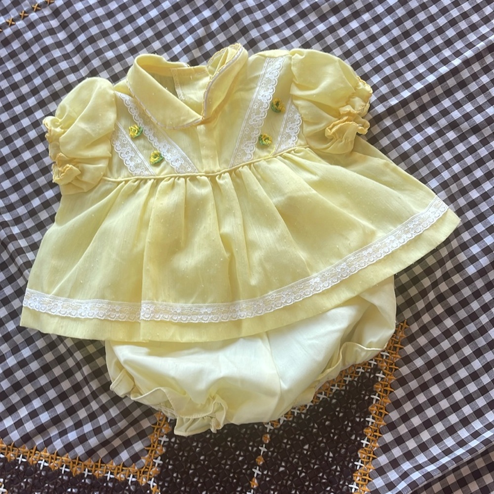 Yellow vintage baby set